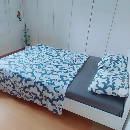 Private Room In Vantaa Buitenkant foto